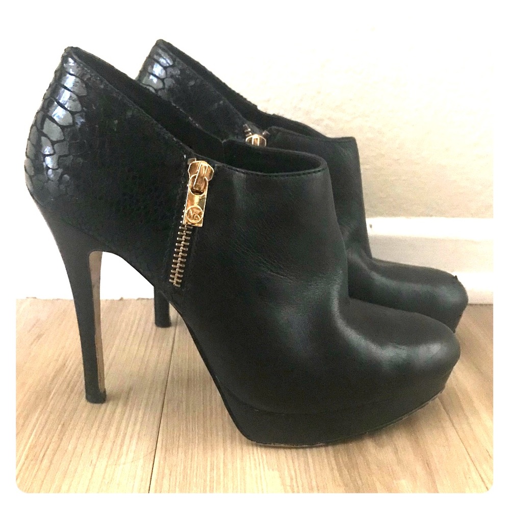 MK booties